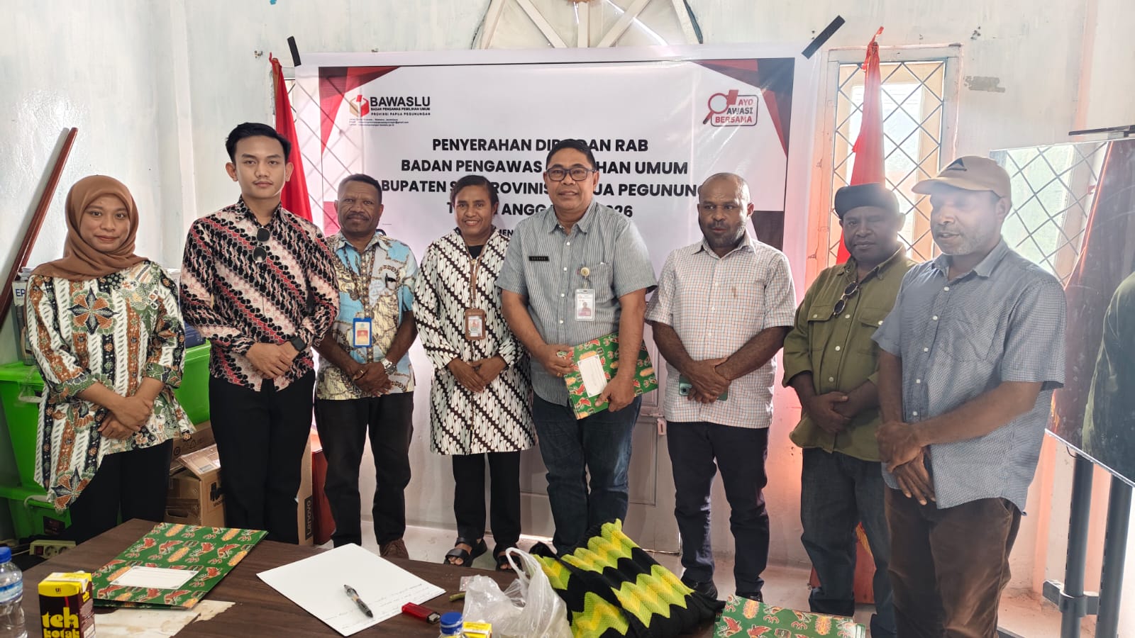 Penyerahan DIPA dan RAB di lingkungan Bawaslu Provinsi Papua Pegunungan