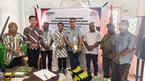 Penyerahan DIPA dan RAB di lingkungan Bawaslu Provinsi Papua Pegunungan