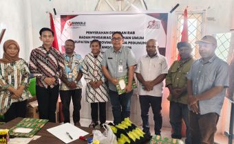 Penyerahan DIPA dan RAB di lingkungan Bawaslu Provinsi Papua Pegunungan